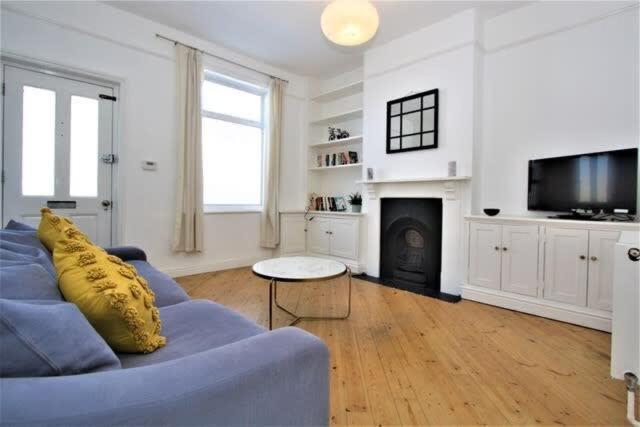 Cosy 2 Bedroom Victorian Townhouse In The Town Centre Bury St. Edmunds Exterior foto